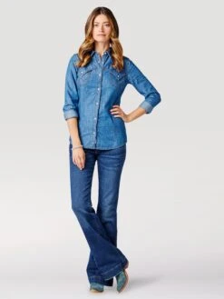 Women's Wrangler Snap Front Shirt #112321690 -Cowgirl Fit Sales Store c6c5b032a963779422e9b98ec5f3e711